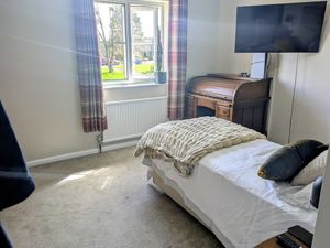 Photo 9- click for photo gallery